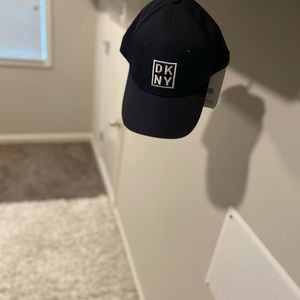 New Dkny Hat Navy Blues Size N/S.